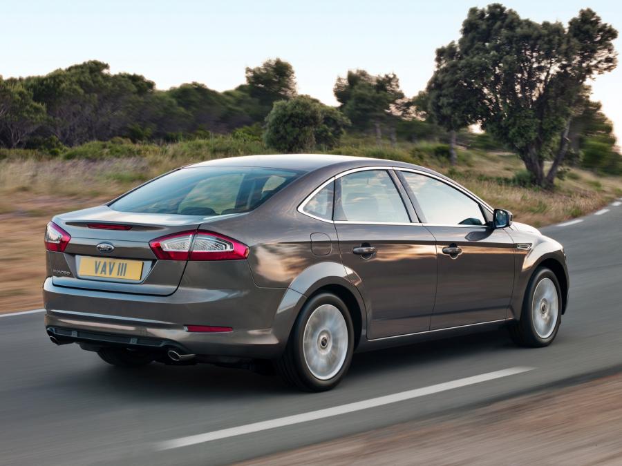  Ford Mondeo Sedan 2010 года  (фото 5 из 13)
